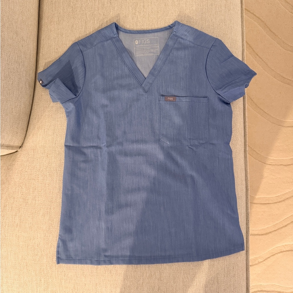 FIGS Catarina Scrub Top XS Petite Heather Indigo V-Neck One Pocket EUC